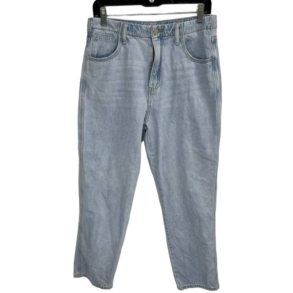 Q2 Light Wash Denim Straight Leg SZ XL